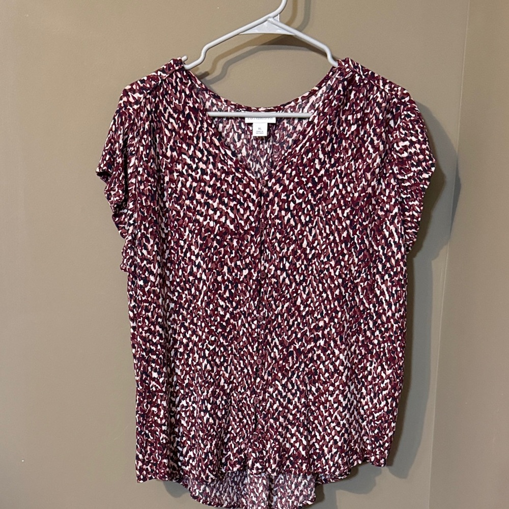 Liz Claiborne Burgundy and White Blouse